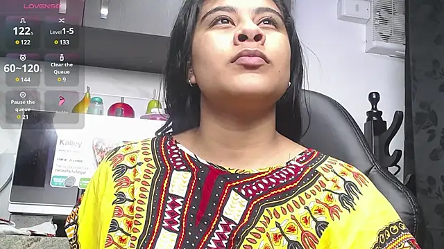 Snapshot of iniyalaboni chatting on 6, 12, 2024 iniyalaboni online show from 6, 12, 2024