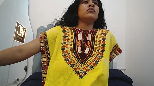 Snapshot of iniyalaboni chatting on 17, 2, 2025 iniyalaboni online show from 17, 2, 2025