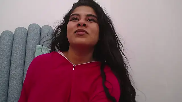 Snapshot of iniyalaboni chatting on 21, 3, 2025 iniyalaboni online show from 21, 3, 2025