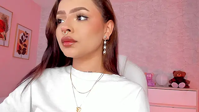 DahianaWalcott online show from 13, 1, 2025