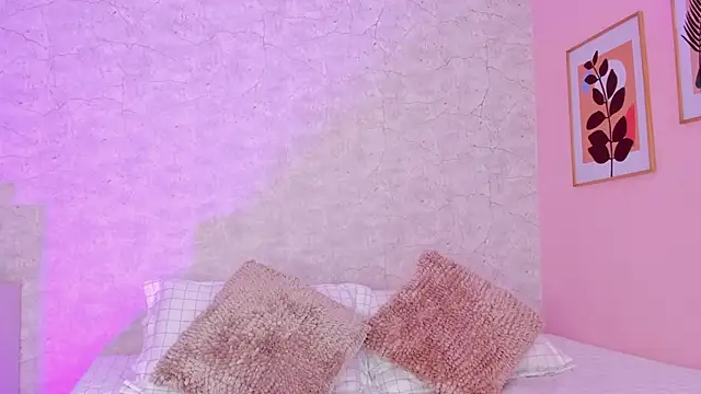 DahianaWalcott online show from 23, 1, 2025