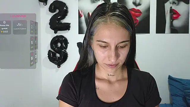 tammyandrade  online show from 4, 10, 2025