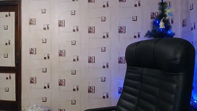 TasyaBigTTs online show from 1, 1, 2025