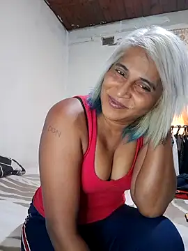Snapshot of Goodgirlsue_77 chatting on 16, 5, 2026 Goodgirlsue 77 online show from 16, 5, 2026