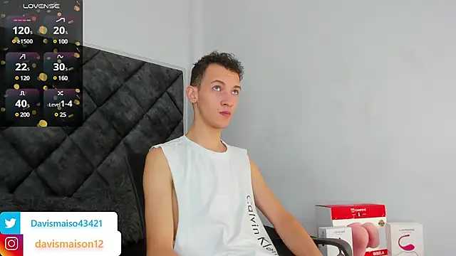 Snapshot of Maisondavis_ chatting on 18, 1, 2025 Maisondavis online show from 18, 1, 2025