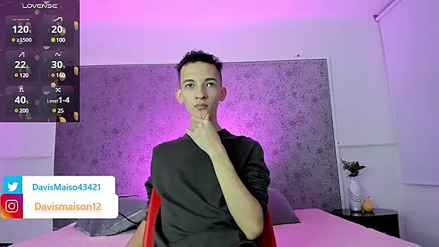 Snapshot of Maisondavis_ chatting on 11, 2, 2025 Maisondavis online show from 11, 2, 2025