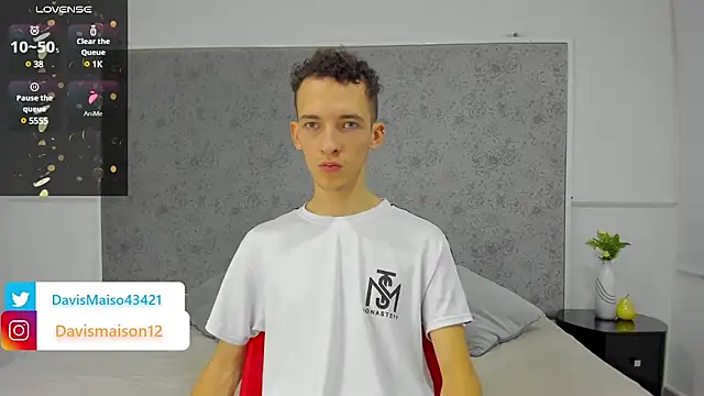 Snapshot of Maisondavis_ chatting on 26, 2, 2025 Maisondavis online show from 26, 2, 2025