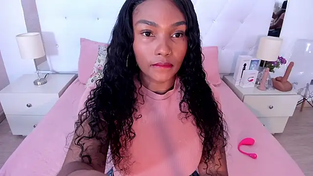 Isla Scott online show from 8, 10, 2025