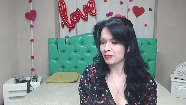JasmineKouch online show from 19, 4, 2026