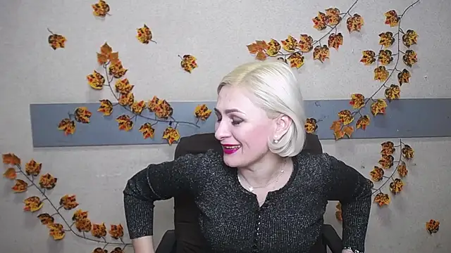 OliviaHorst online show from 12, 12, 2024