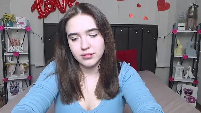 Snapshot of LauraHlot chatting on 27, 2, 2025 LauraHlot online show from 27, 2, 2025