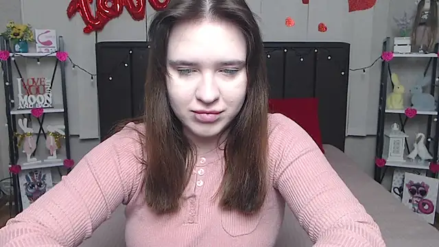 Snapshot of LauraHlot chatting on 3, 3, 2025 LauraHlot online show from 3, 3, 2025