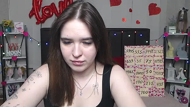 Snapshot of LauraHlot chatting on 19, 3, 2025 LauraHlot online show from 19, 3, 2025