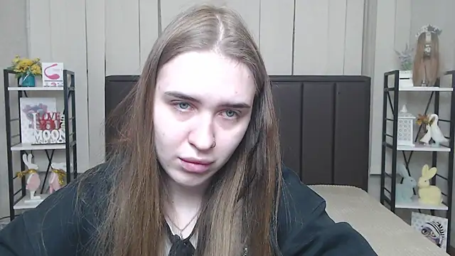 Snapshot of LauraHlot chatting on 26, 11, 2025 LauraHlot online show from 26, 11, 2025