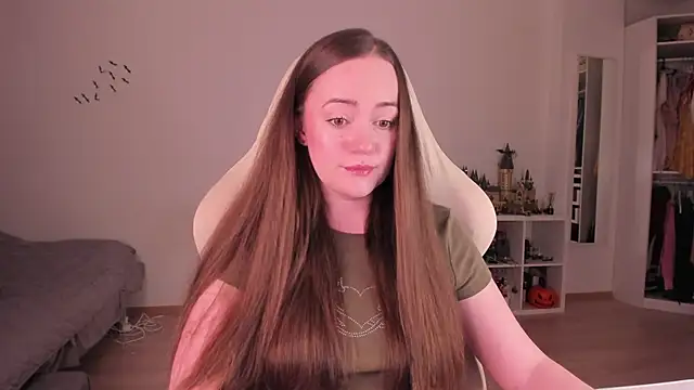 WalkingGirl online show from 1, 12, 2025