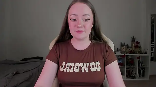 Snapshot of WalkingGirl chatting on 17, 2, 2026 WalkingGirl online show from 17, 2, 2026