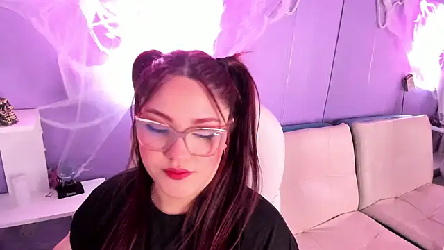 Camiila Osorio online show from 15, 10, 2025