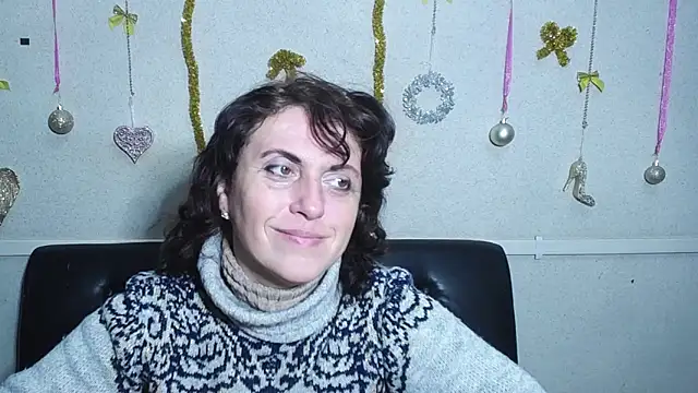 LuciaMii online show from 29, 12, 2024