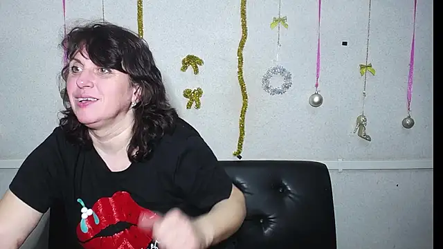 LuciaMii online show from 15, 1, 2025