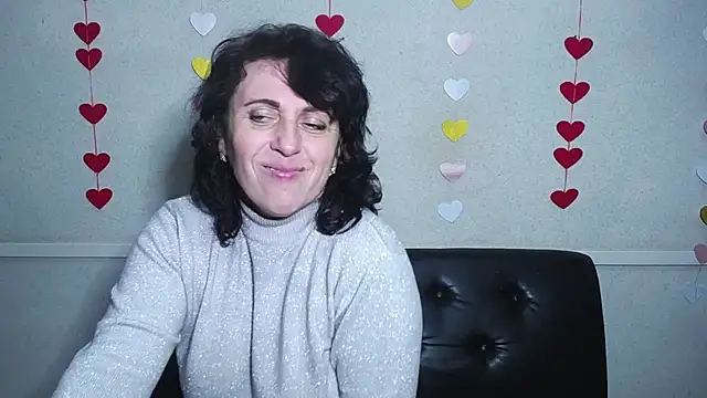 LuciaMii online show from 25, 1, 2025