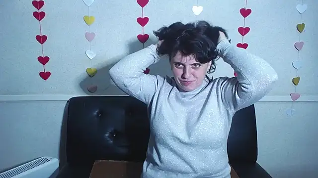 LuciaMii online show from 28, 1, 2025