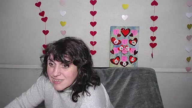 LuciaMii online show from 13, 2, 2025