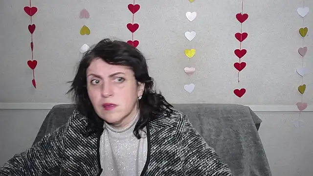 LuciaMii online show from 19, 2, 2025