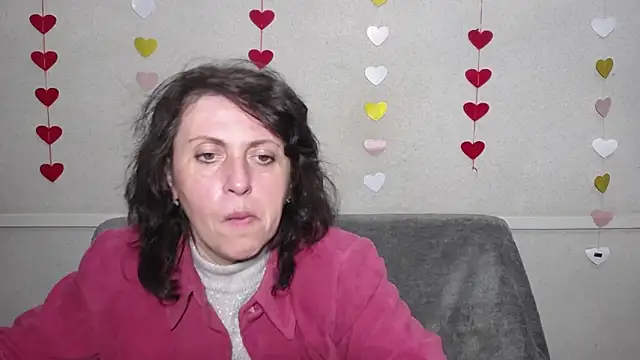 LuciaMii online show from 28, 2, 2025