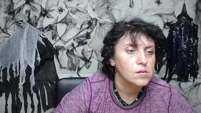 LuciaMii online show from 19, 10, 2025