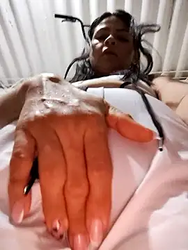 Linda Lars online show from 19, 4, 2026