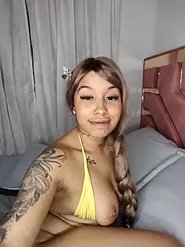 Snapshot of MarieLeon chatting on 13, 3, 2025 MarieLeon online show from 13, 3, 2025