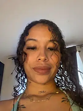 MarieLeon online show from 28, 5, 2026
