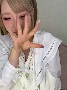 alice  1111 online show from 12, 4, 2026