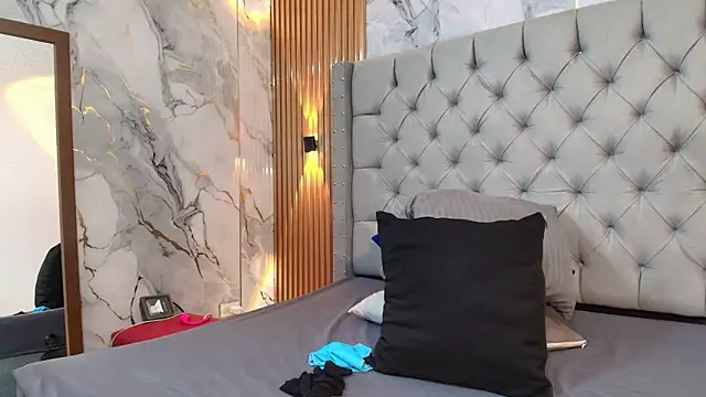 Scarlett diaz17 online show from 28, 2, 2026