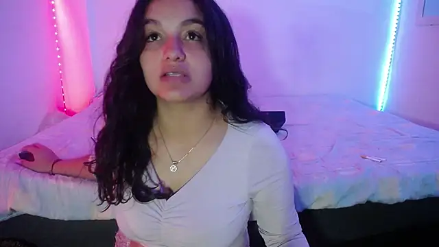 Laurenkenner  online show from 19, 3, 2025