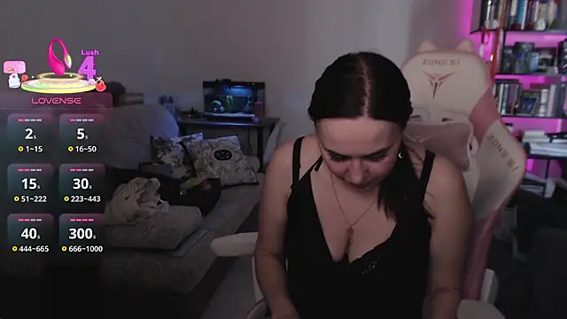 Snapshot of SexyWitch_666 chatting on 22, 7, 2026 SexyWitch 666 online show from 22, 7, 2026
