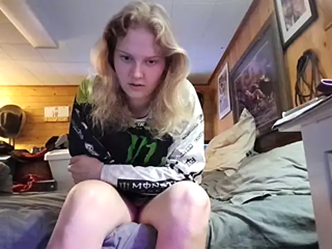 Ryan and Aurora online show from 17, 4, 2026