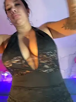 Snapshot of kiim_taaylor chatting on 22, 9, 2025 kiim taaylor online show from 22, 9, 2025