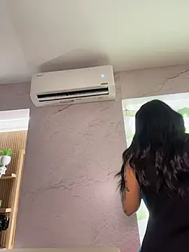 Snapshot of kiim_taaylor chatting on 30, 11, 2025 kiim taaylor online show from 30, 11, 2025