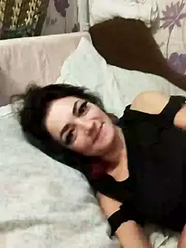 Snapshot of SweetLeila40 chatting on 11, 1, 2025 SweetLeila40 online show from 11, 1, 2025