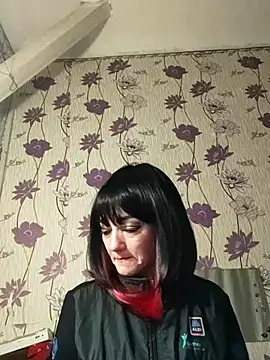 Snapshot of SweetLeila40 chatting on 7, 3, 2025 SweetLeila40 online show from 7, 3, 2025