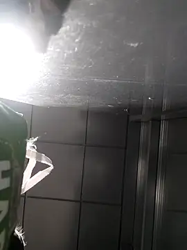 Snapshot of SweetLeila40 chatting on 8, 11, 2025 SweetLeila40 online show from 8, 11, 2025