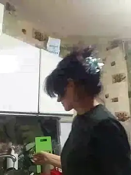 SweetLeila40 online show from 1, 12, 2025