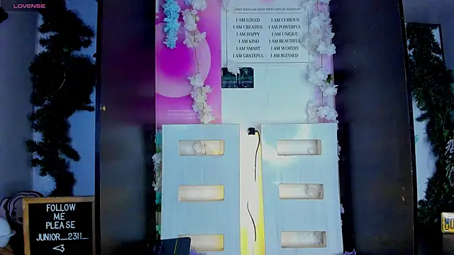 Snapshot of juniior_2311_ chatting on 17, 2, 2025 juniior 2311 online show from 17, 2, 2025