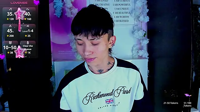 Snapshot of juniior_2311_ chatting on 18, 2, 2025 juniior 2311 online show from 18, 2, 2025