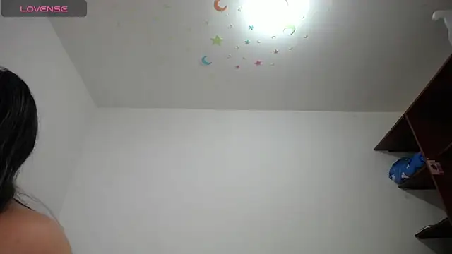 Snapshot of Laila_Laly chatting on 23, 12, 2024 Laila Laly online show from 23, 12, 2024