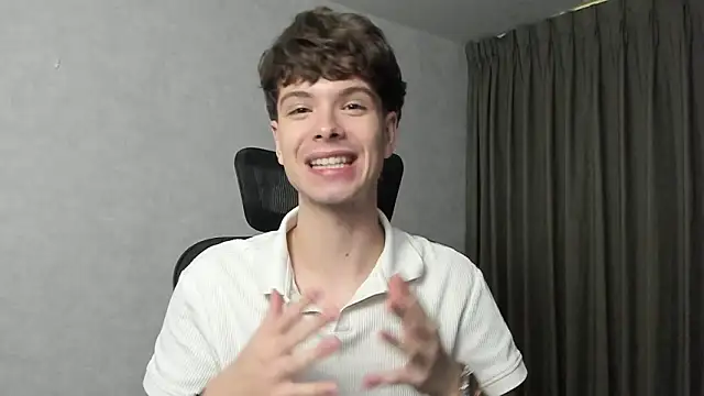 Snapshot of calvin_love_you chatting on 1, 3, 2026 calvin love you online show from 1, 3, 2026