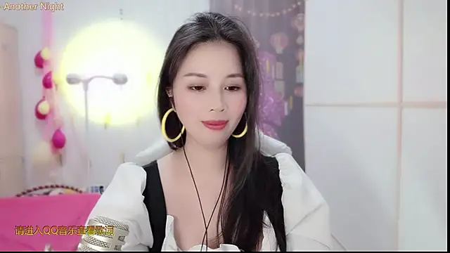 HK angelchloe online show from 6, 3, 2025