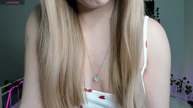 Snapshot of Melissa_babs chatting on 7, 12, 2024 Melissa babs online show from 7, 12, 2024