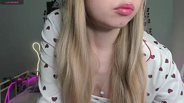 Snapshot of Melissa_babs chatting on 1, 2, 2025 Melissa babs online show from 1, 2, 2025